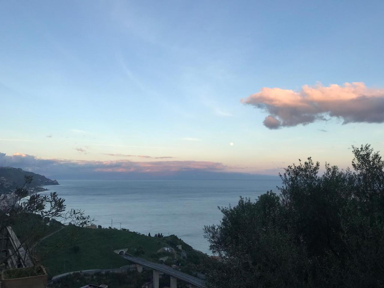 B&B La Terrazza Sul Mare Taormina Exterior photo